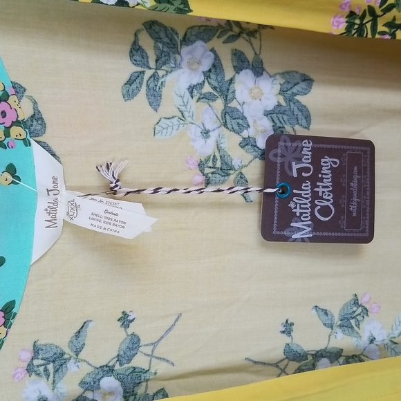 EUC 🌸Matilda Jane🌸 Floral Kimono - Picture 2 of 5